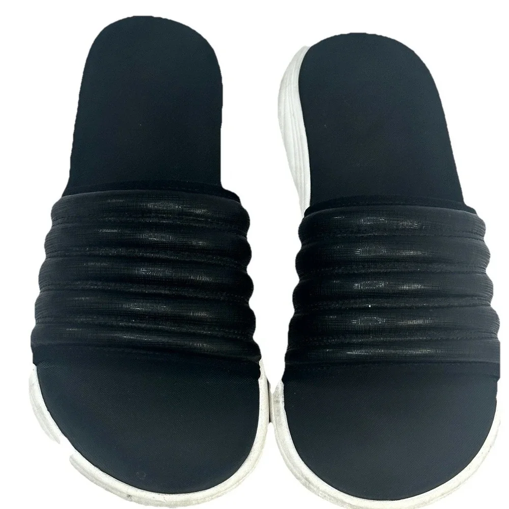 Olukai KOMO Slide Comfort Sandal Black/ White Men Sz 10
